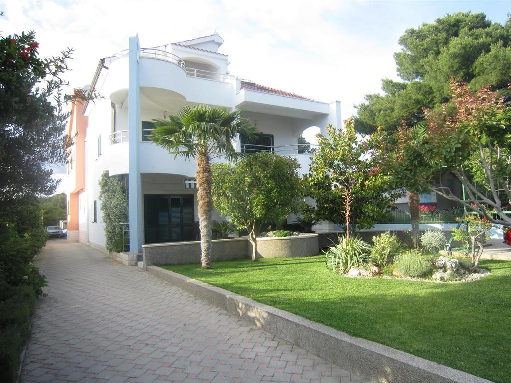 Villa Croatica Apartments Zaboric Exterior foto