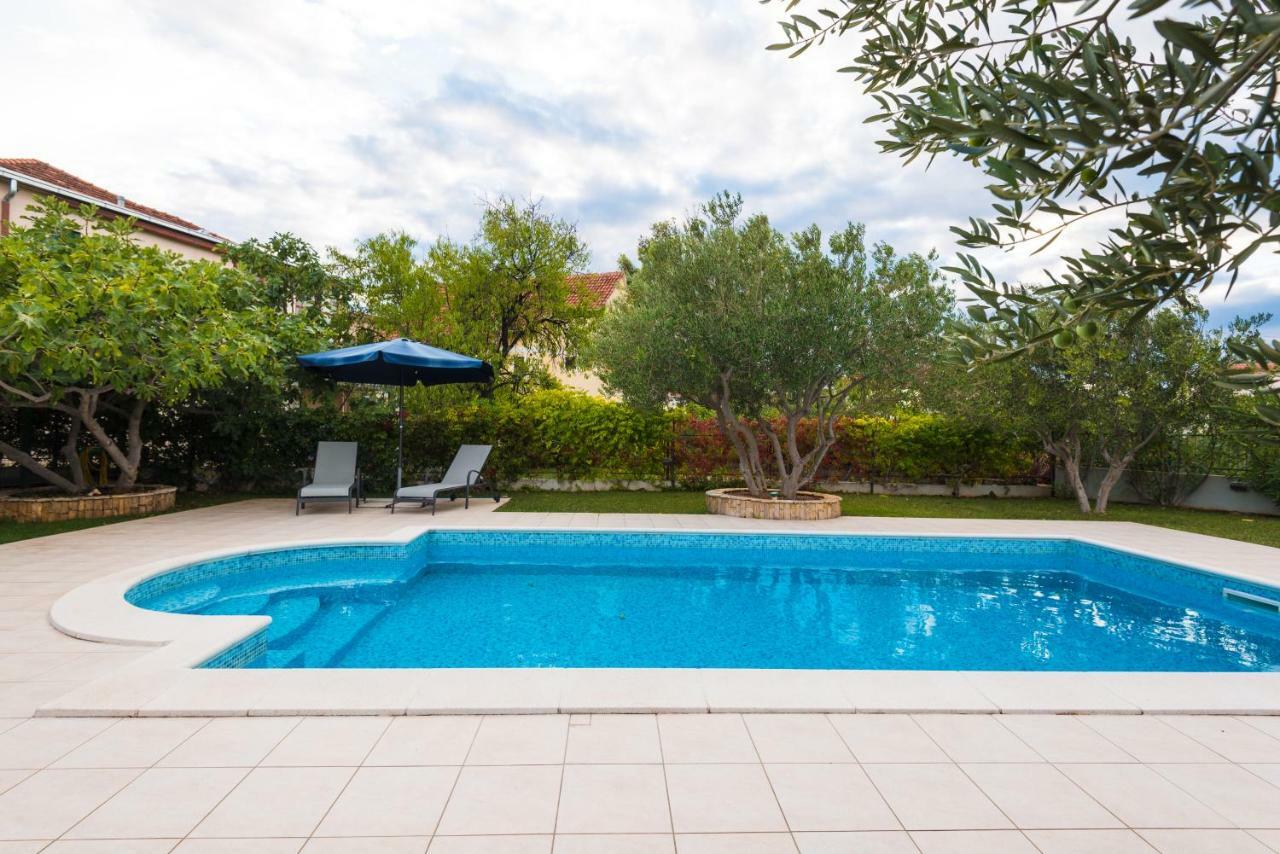 Villa Croatica Apartments Zaboric Exterior foto